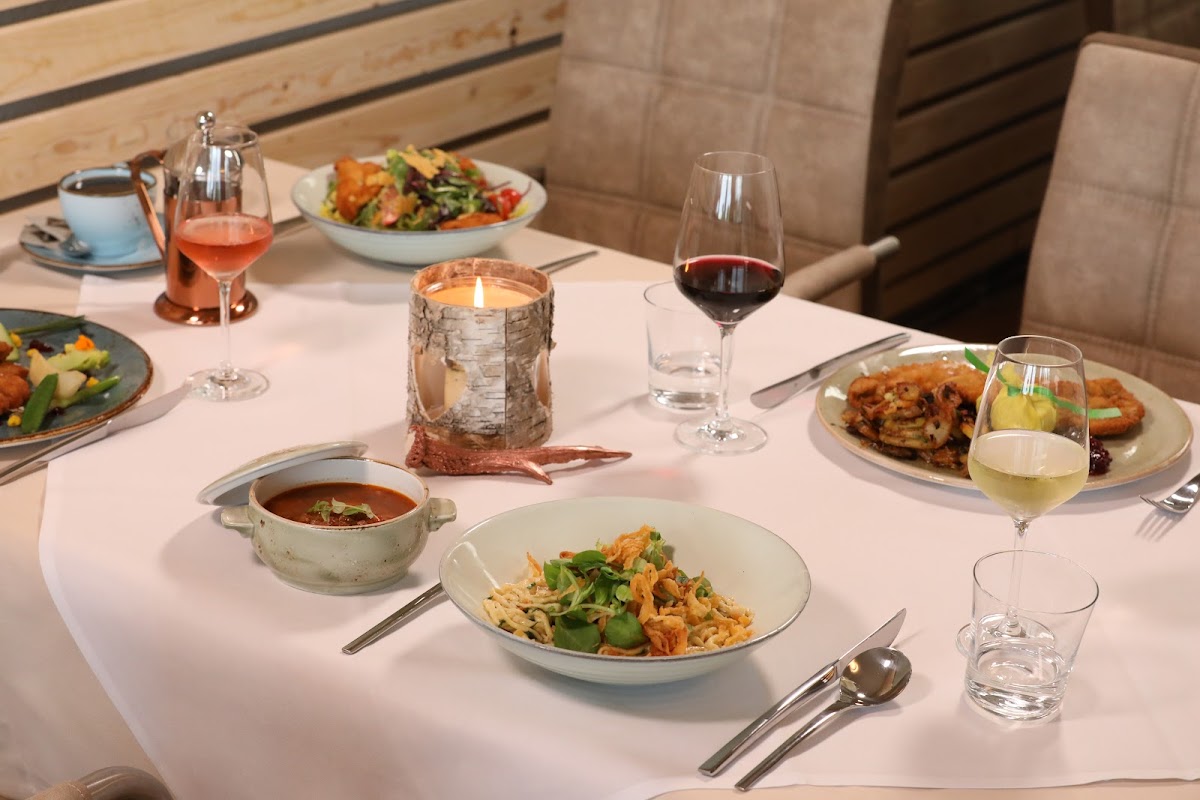 Almrausch - Restaurant & Catering In Hohen Neuendorf Photos 2